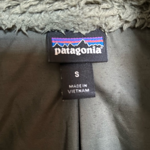 Green Patagonia Soft Vest - Picture 3 of 3